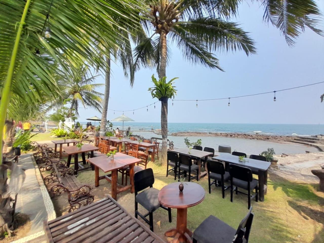 Keraton Krakatoa Hotel